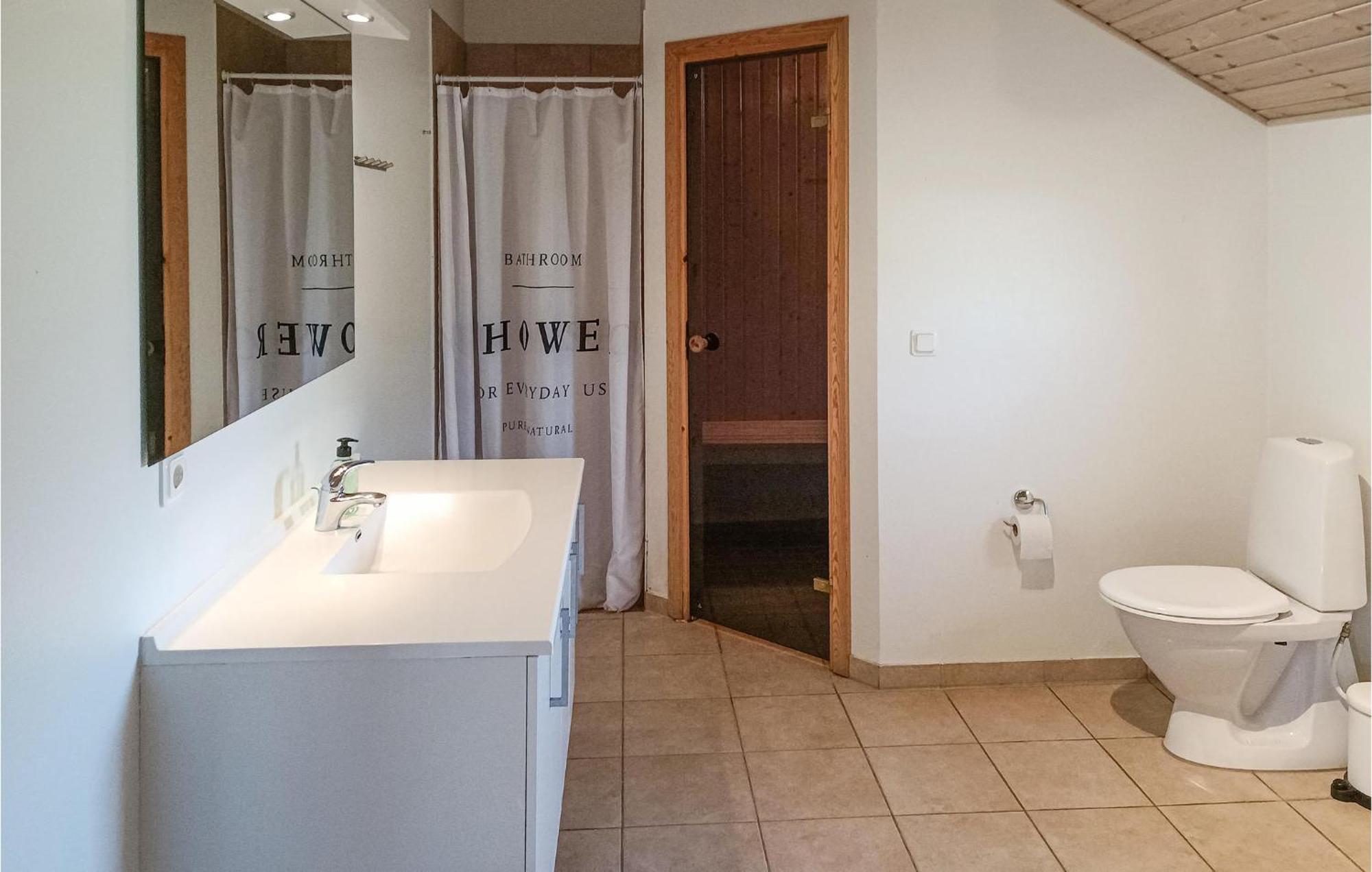 Beautiful Home In Koepingsvik With Kitchen מראה חיצוני תמונה